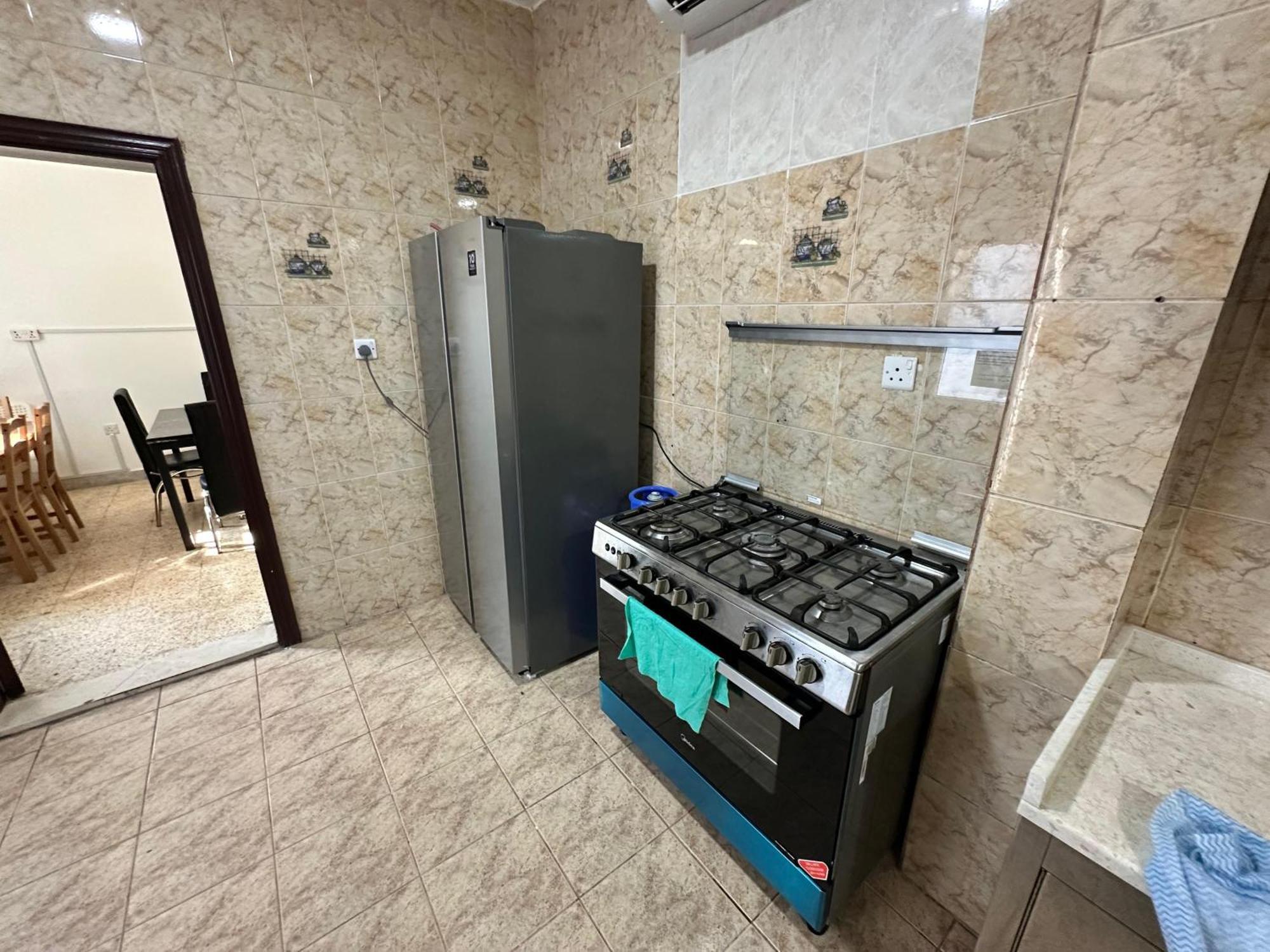 International Abu Dhabi Hostel Buitenkant foto
