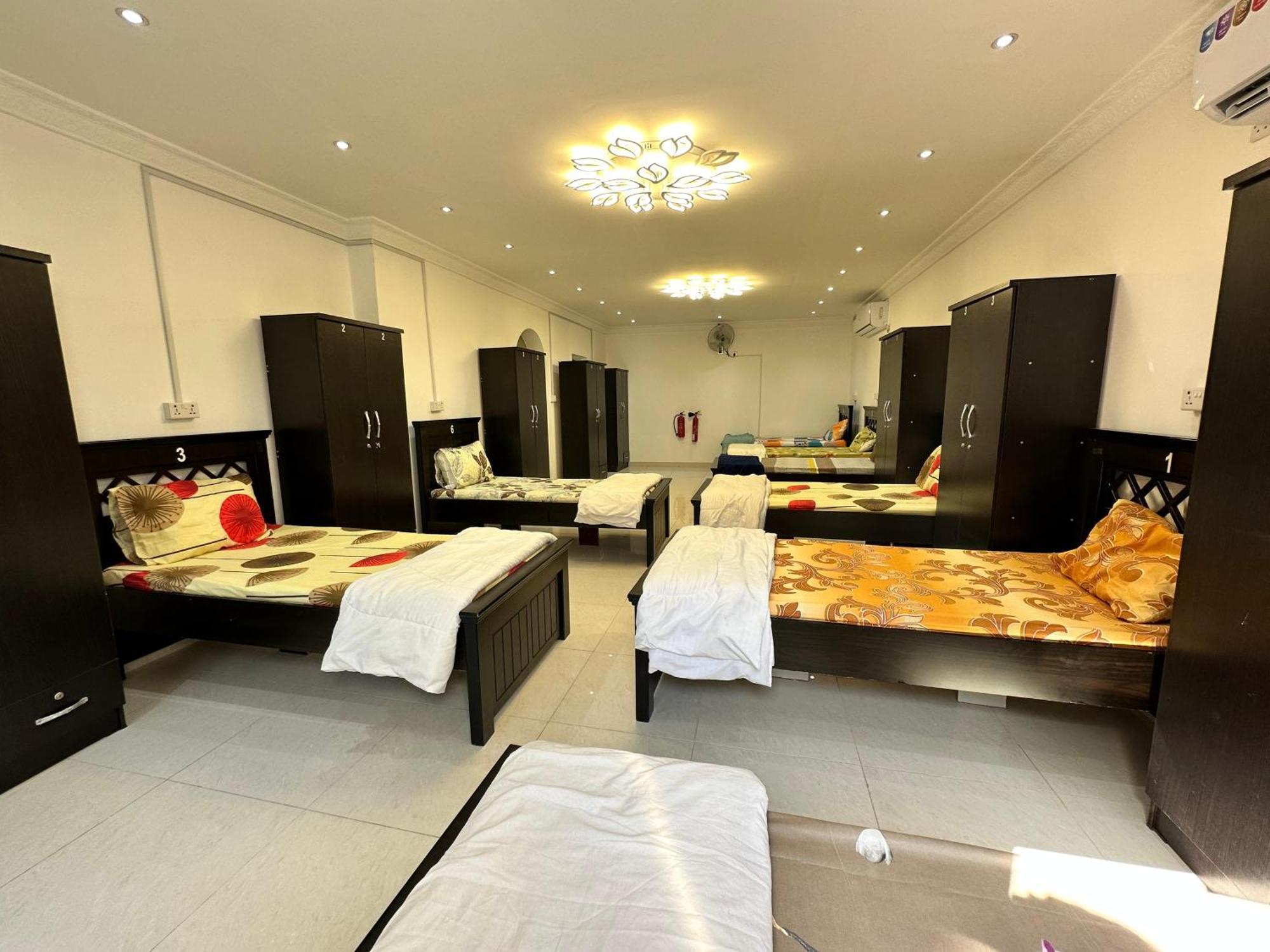 International Abu Dhabi Hostel Buitenkant foto
