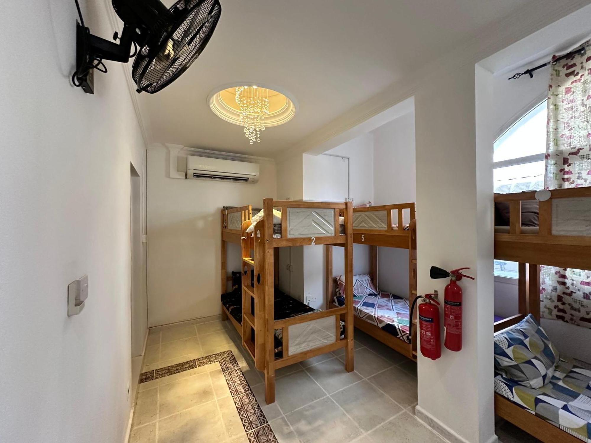 International Abu Dhabi Hostel Buitenkant foto